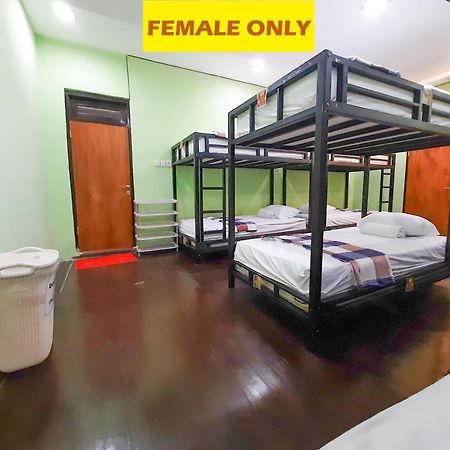 The Legian 777 Hotel Bagian luar foto